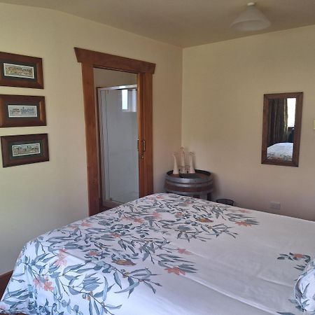 Olde Mill House B&B & Bike2Wine Cycle Hire Renwick Εξωτερικό φωτογραφία