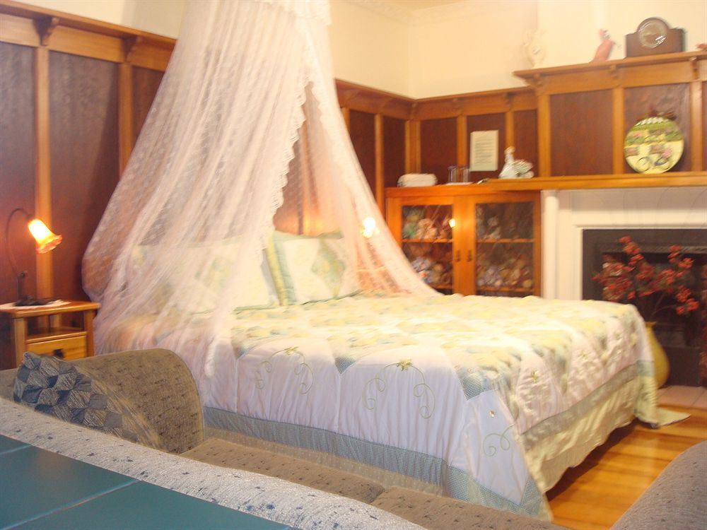 Olde Mill House B&B & Bike2Wine Cycle Hire Renwick Εξωτερικό φωτογραφία